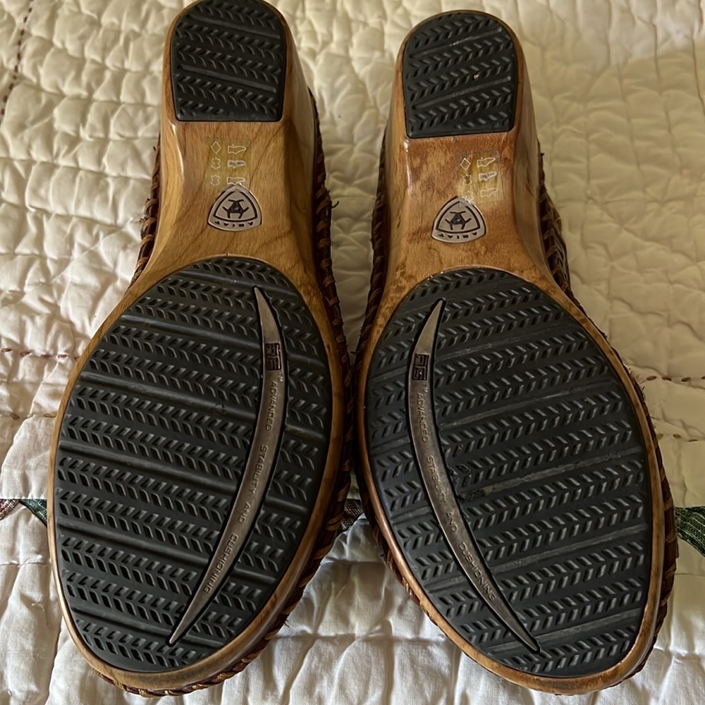 Ariat Leather Sandles - Picture 3 of 5